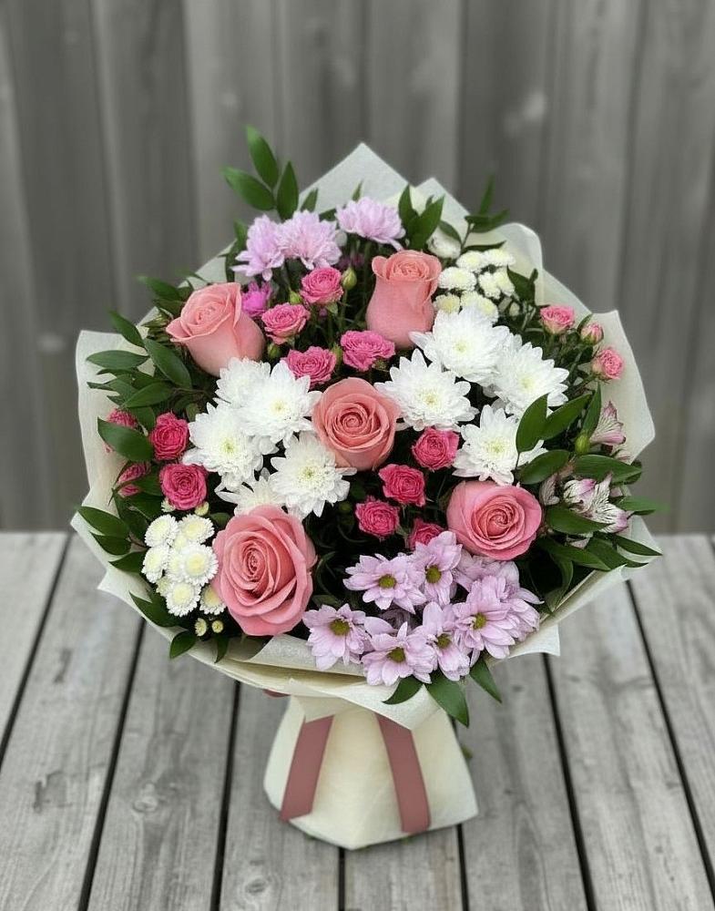 Букет цветов из: Альстромерии, Гвоздики, Розы и Хризантемы в Костино