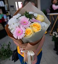 Букет цветов из:  Герберы, Розы и Хризантемы в Костино