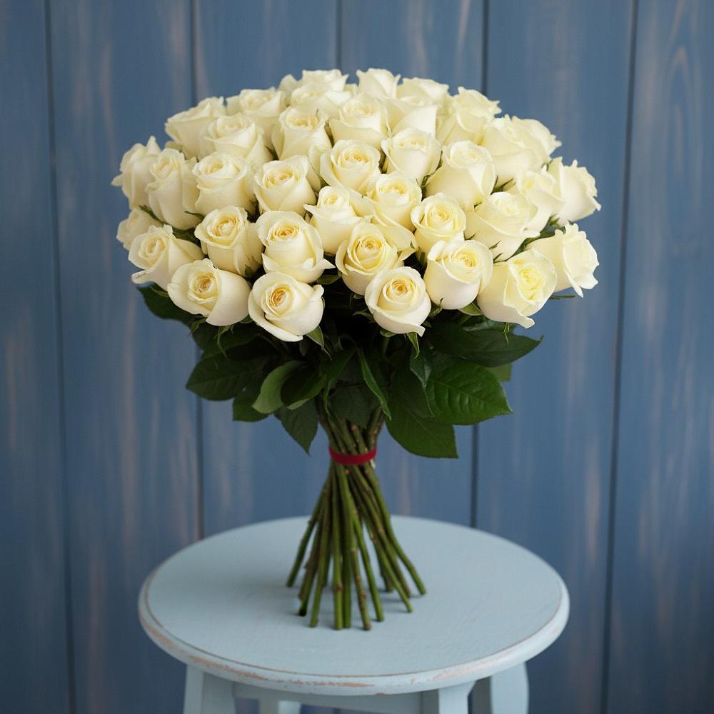 Букет 51 Белая роза Эдлесс Лав в Костино