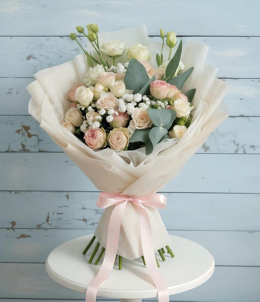 Букет цветов из: Розы и Лизиантусы в Костино