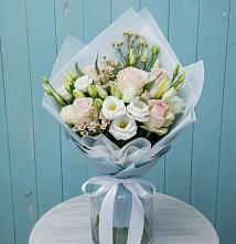 Букет цветов из:  Розы и Лизиантусы в Костино