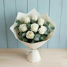 Букет Белые розы в Эвкалипте в Костино