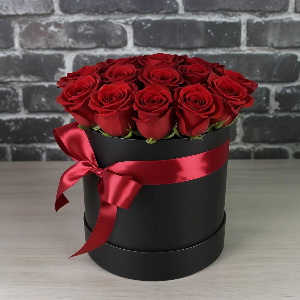 Цветочная композиция из Розы в шляпной коробке в Костино