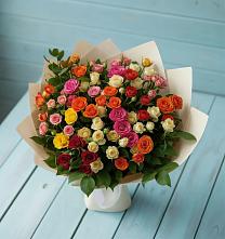 Букет Микс из разноцветных кустовых роз в Костино